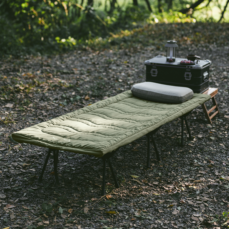 Naturehike polstrovaná podložka na kempingovú posteľ 860g - zelená